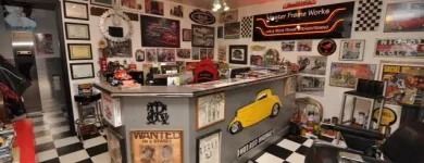 Business 5 image MASTER FRAMEWORKS LTD Car Body Repairs in Kelowna BC