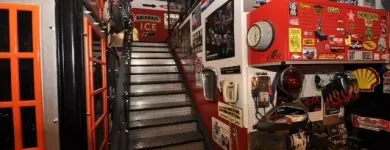 Business 8 image MASTER FRAMEWORKS LTD Car Body Repairs in Kelowna BC