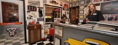 Business 11 image MASTER FRAMEWORKS LTD Car Body Repairs in Kelowna BC