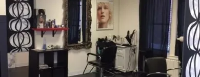 Entreprises 1 image MONALYSA BEAUTÉ COIFFURE Hair Salons dans Sherbrooke QC