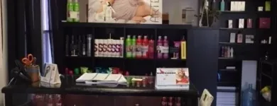 Entreprises 2 image MONALYSA BEAUTÉ COIFFURE Hair Salons dans Sherbrooke QC