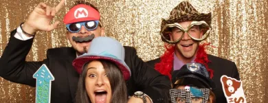 Entreprises 2 image PHOTOBOX PHOTO BOOTH Photographers & Photo Studios dans Ottawa ON