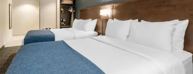 Business 8 image QUALITY INN CENTRE-VILLE travel & tourism in Montréal QC