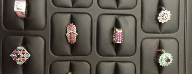 Entreprises 31 image RINGS & THINGS Shopping dans Winnipeg MB