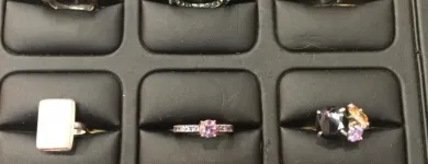 Entreprises 32 image RINGS & THINGS Shopping dans Winnipeg MB