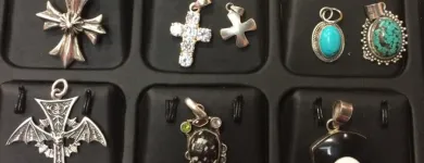 Entreprises 11 image RINGS & THINGS Shopping dans Winnipeg MB