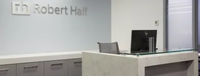 Entreprises 4 image ROBERT HALF® RECRUITERS & EMPLOYMENT AGENCY Temporary Employment Agencies dans Surrey BC