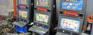 Entreprises 7 image SALLE DE QUILLES LES SAULES Sports & Recreation dans Québec QC