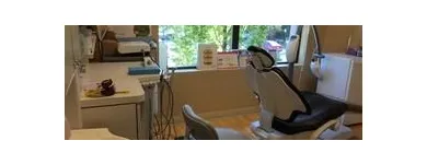 Entreprises 23 image SIMON FRASER DENTAL CENTRE Health & Medicine dans Burnaby BC