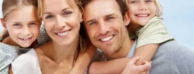 Entreprises 35 image SIMON FRASER DENTAL CENTRE Health & Medicine dans Burnaby BC