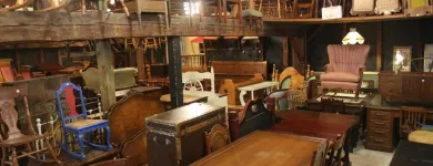 Entreprises 47 image THE BARN Shopping dans Mississauga ON