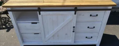 Entreprises 11 image THE BARN Shopping dans Mississauga ON