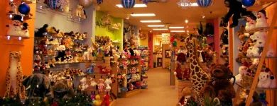 Entreprises 16 image THE BEAR HOUSE Toys & Games Shops dans Red Deer AB
