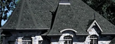 Entreprises 2 image TITAN RESTORATION Roofing Contractors dans Nepean ON