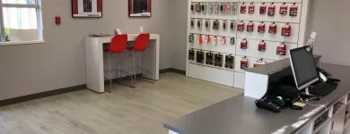 Business 4 image UBREAKIFIX Shopping in Nanaimo BC