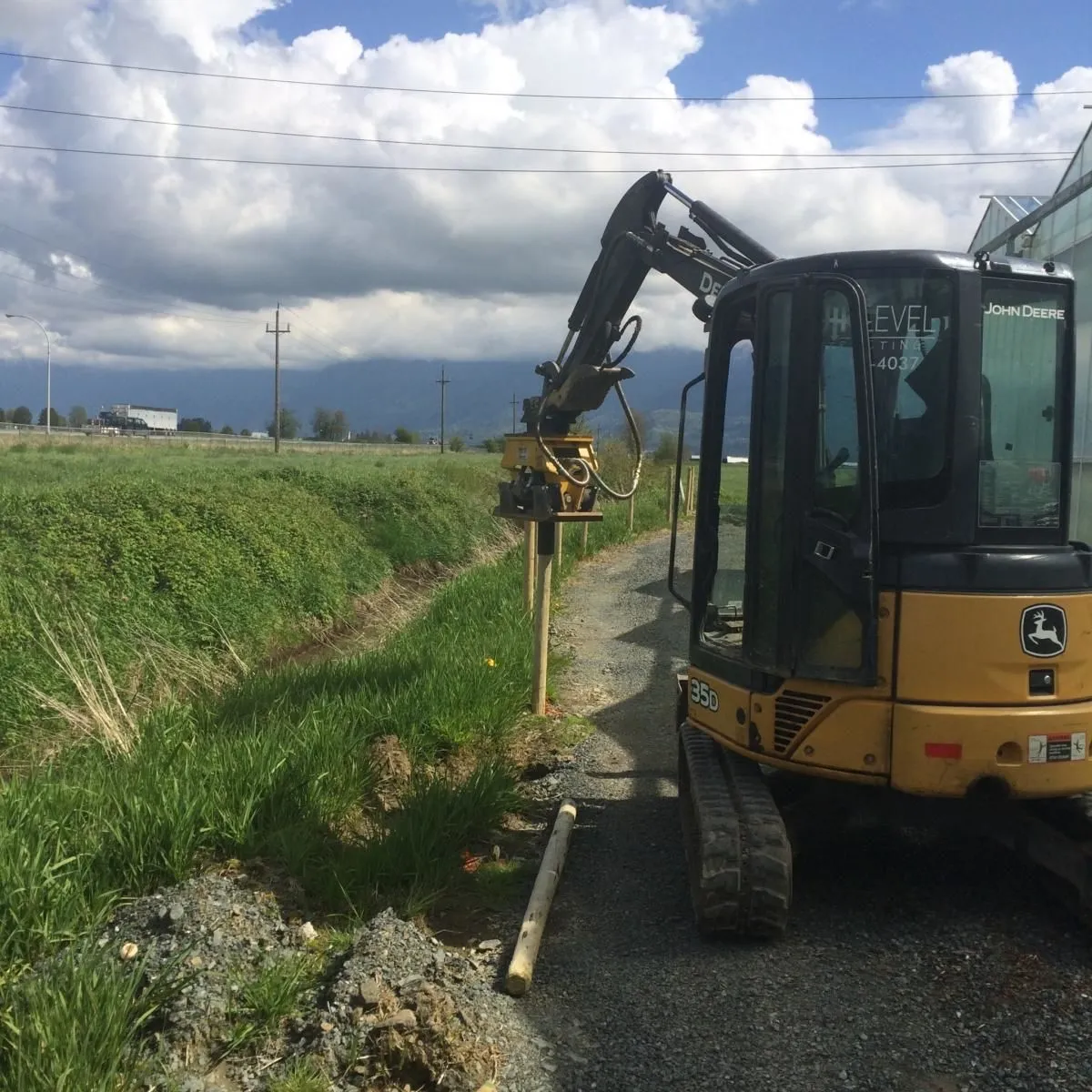 Entreprises 3 image QUIKLEVEL CONTRACTING