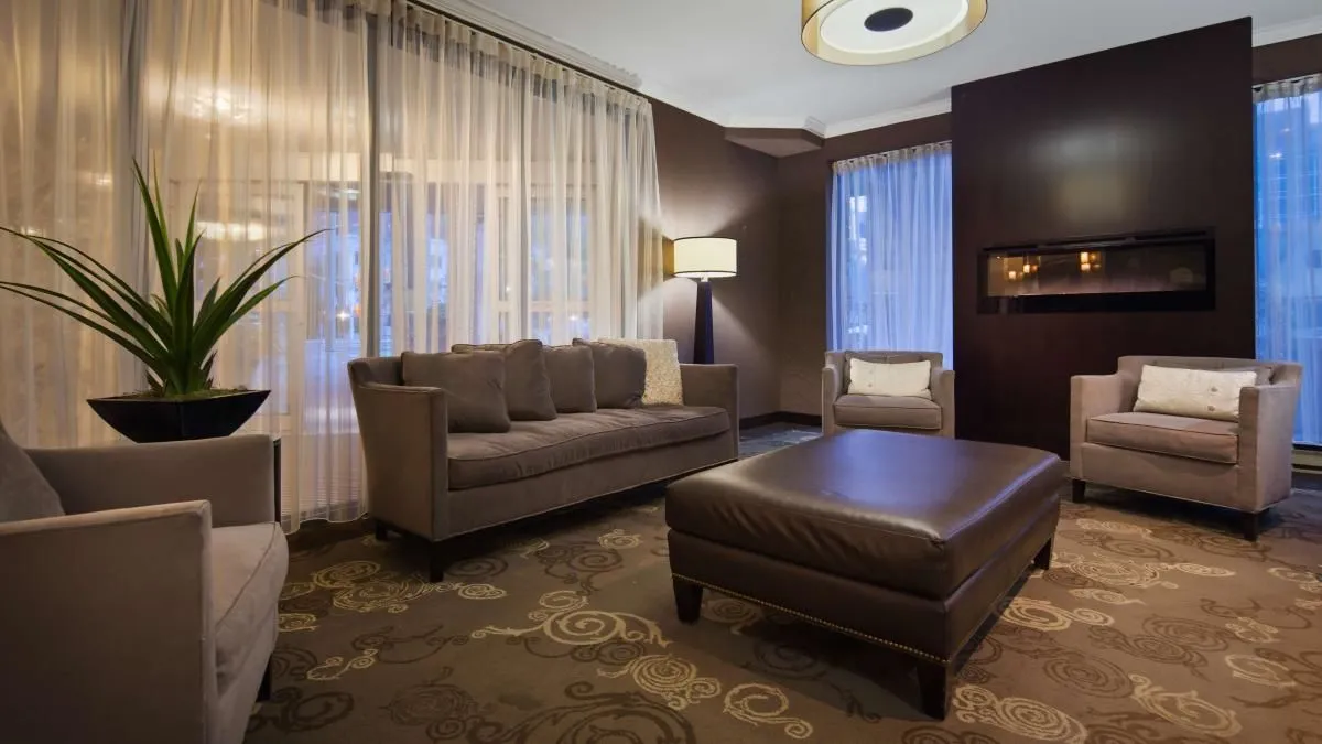 Business 13 image BEST WESTERN PLUS OTTAWA DOWNTOWN SUITES