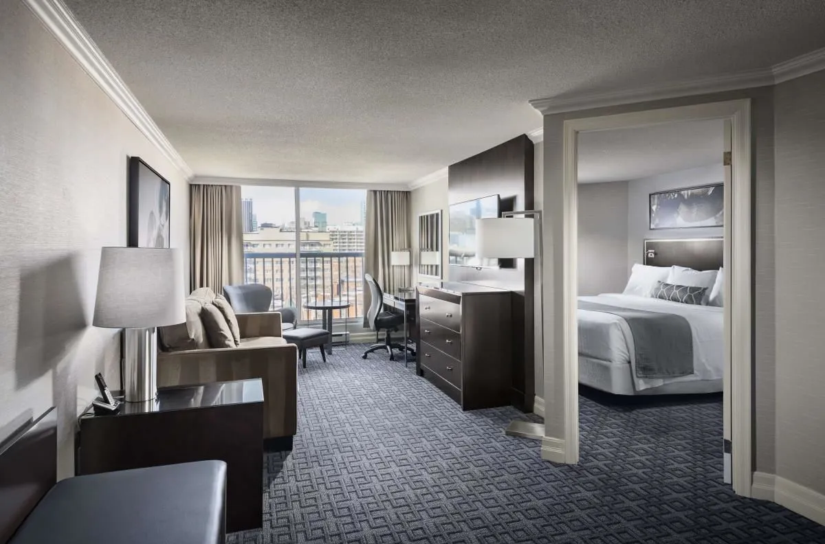 Business 17 image BEST WESTERN PLUS OTTAWA DOWNTOWN SUITES