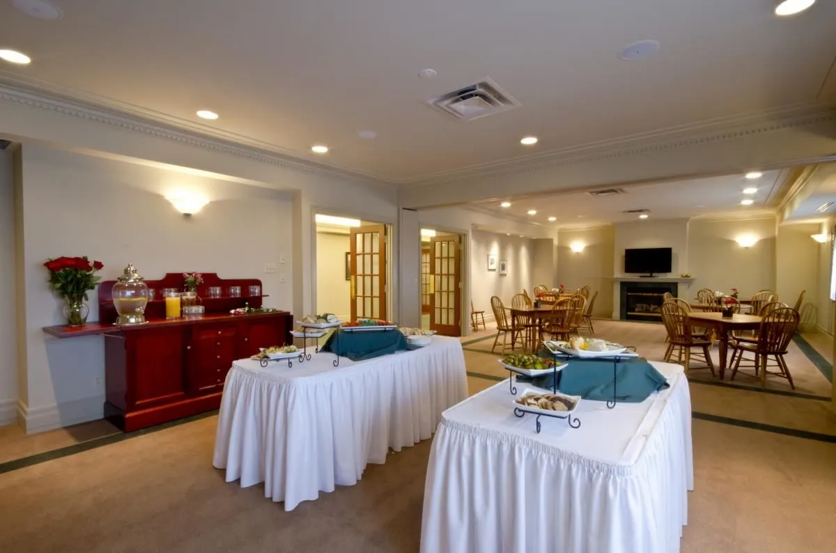 Entreprises 4 image KELLY FUNERAL HOME - BARRHAVEN CHAPEL