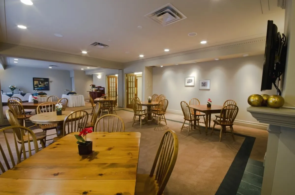 Entreprises 8 image KELLY FUNERAL HOME - BARRHAVEN CHAPEL