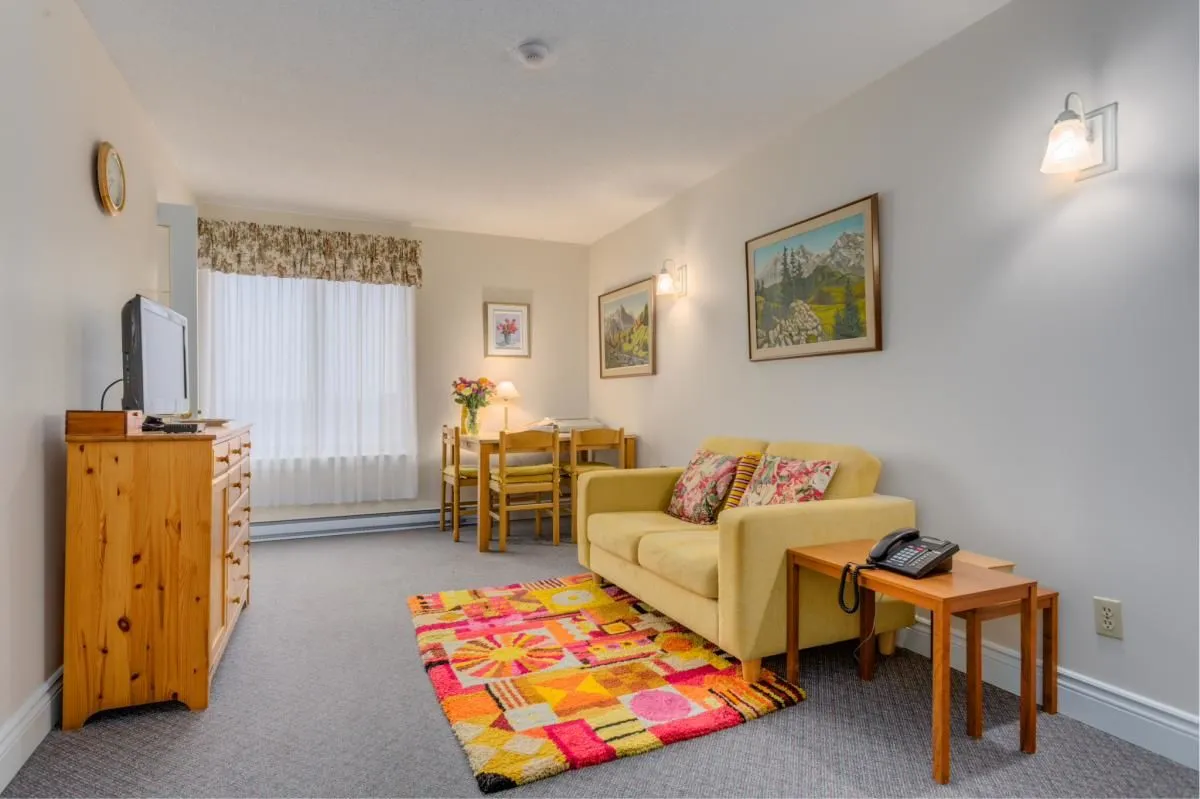 Business 6 image BILLINGS LODGE