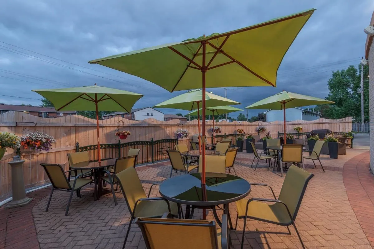 Business 24 image HOLIDAY INN EXPRESS & SUITES BELLEVILLE