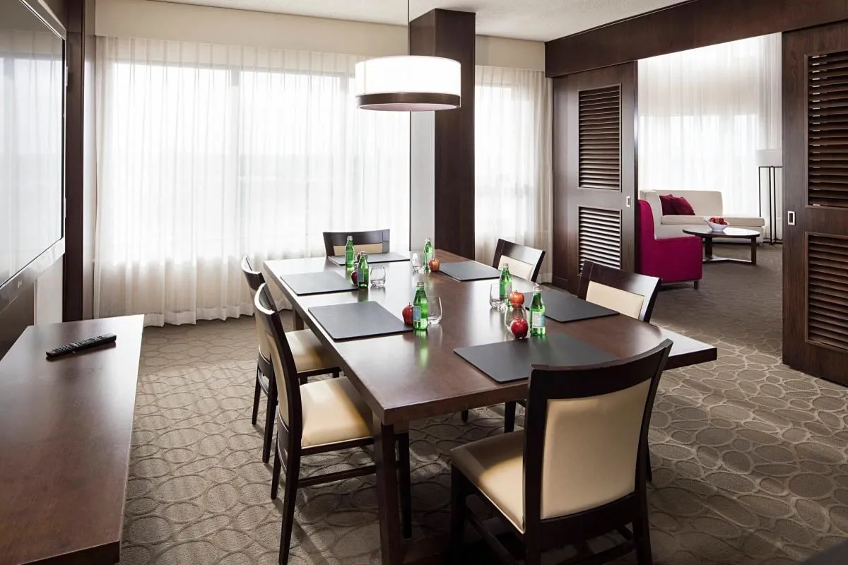 Entreprises 33 image DELTA HOTELS BY MARRIOTT EDMONTON SOUTH CONFERENCE CENTRE