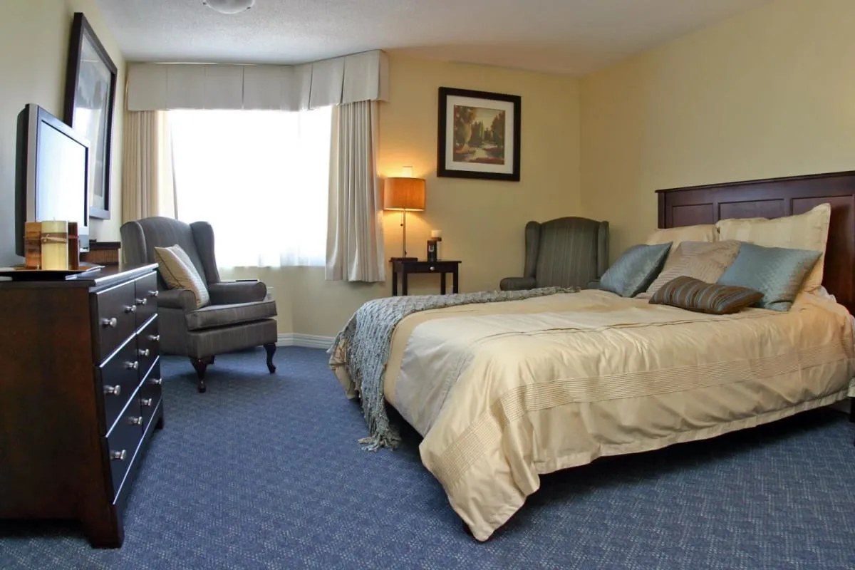 Business 2 image REVERA ROBERTSON HOUSE