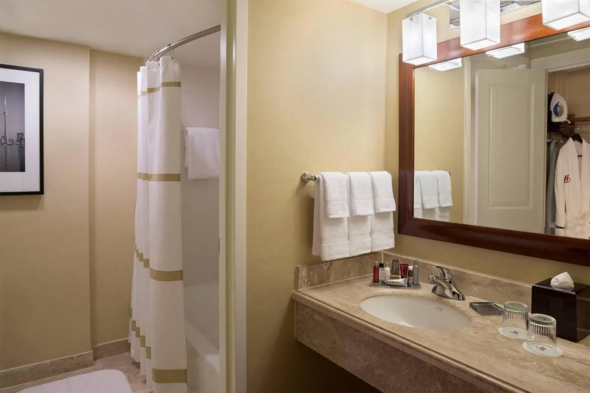 Business 38 image TORONTO AIRPORT MARRIOTT HOTEL