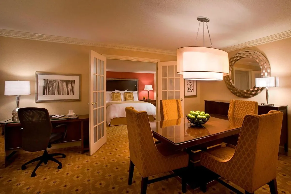 Business 39 image TORONTO AIRPORT MARRIOTT HOTEL