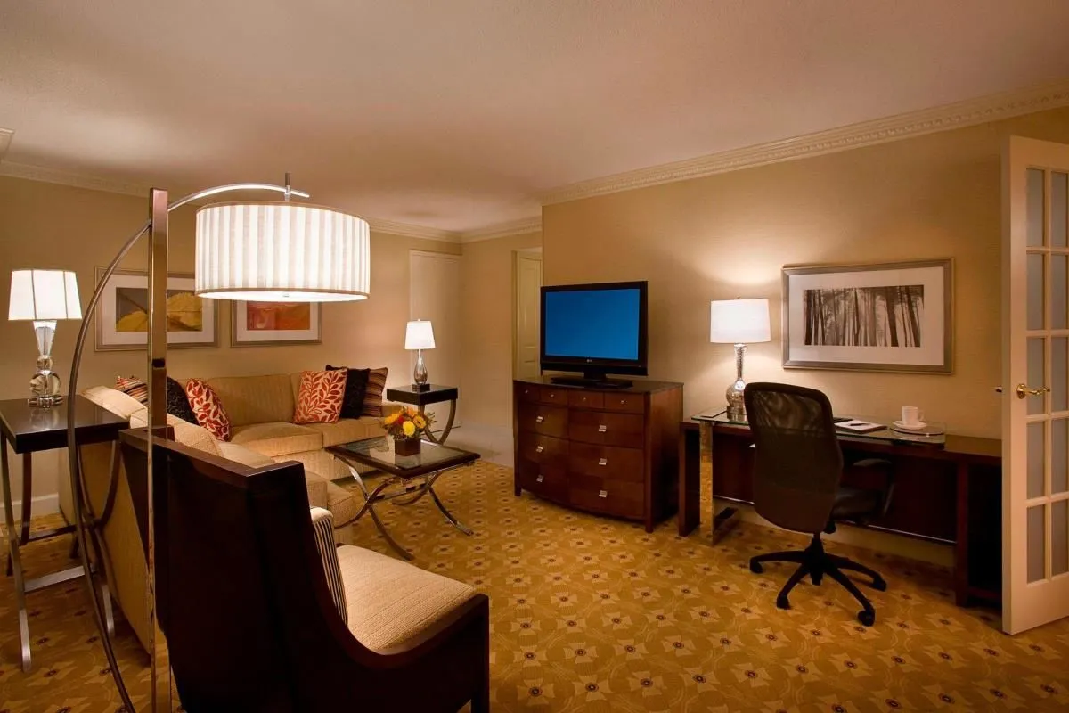 Business 41 image TORONTO AIRPORT MARRIOTT HOTEL