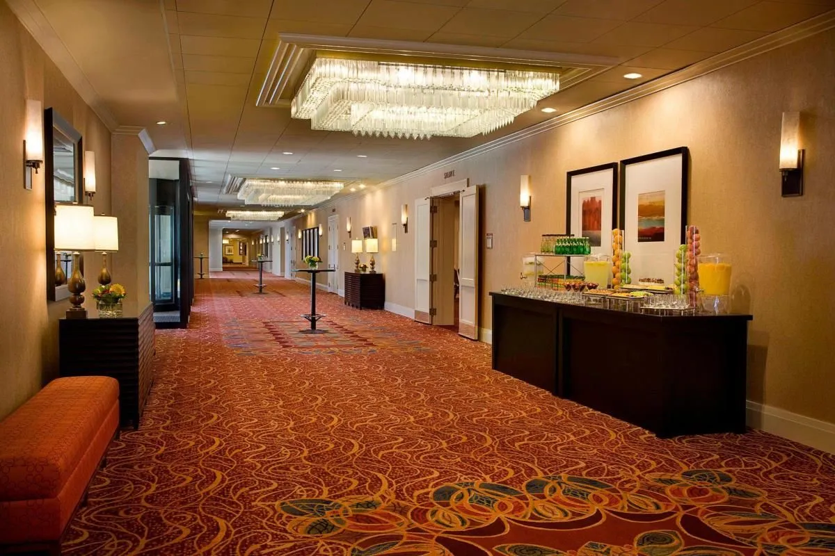 Business 42 image TORONTO AIRPORT MARRIOTT HOTEL