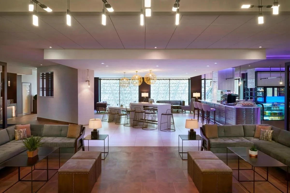 Business 9 image TORONTO AIRPORT MARRIOTT HOTEL