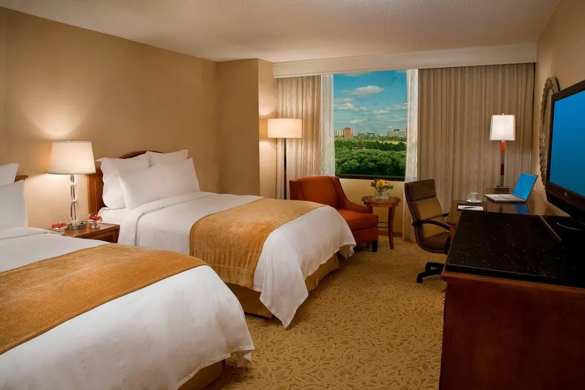 Business 10 image TORONTO AIRPORT MARRIOTT HOTEL