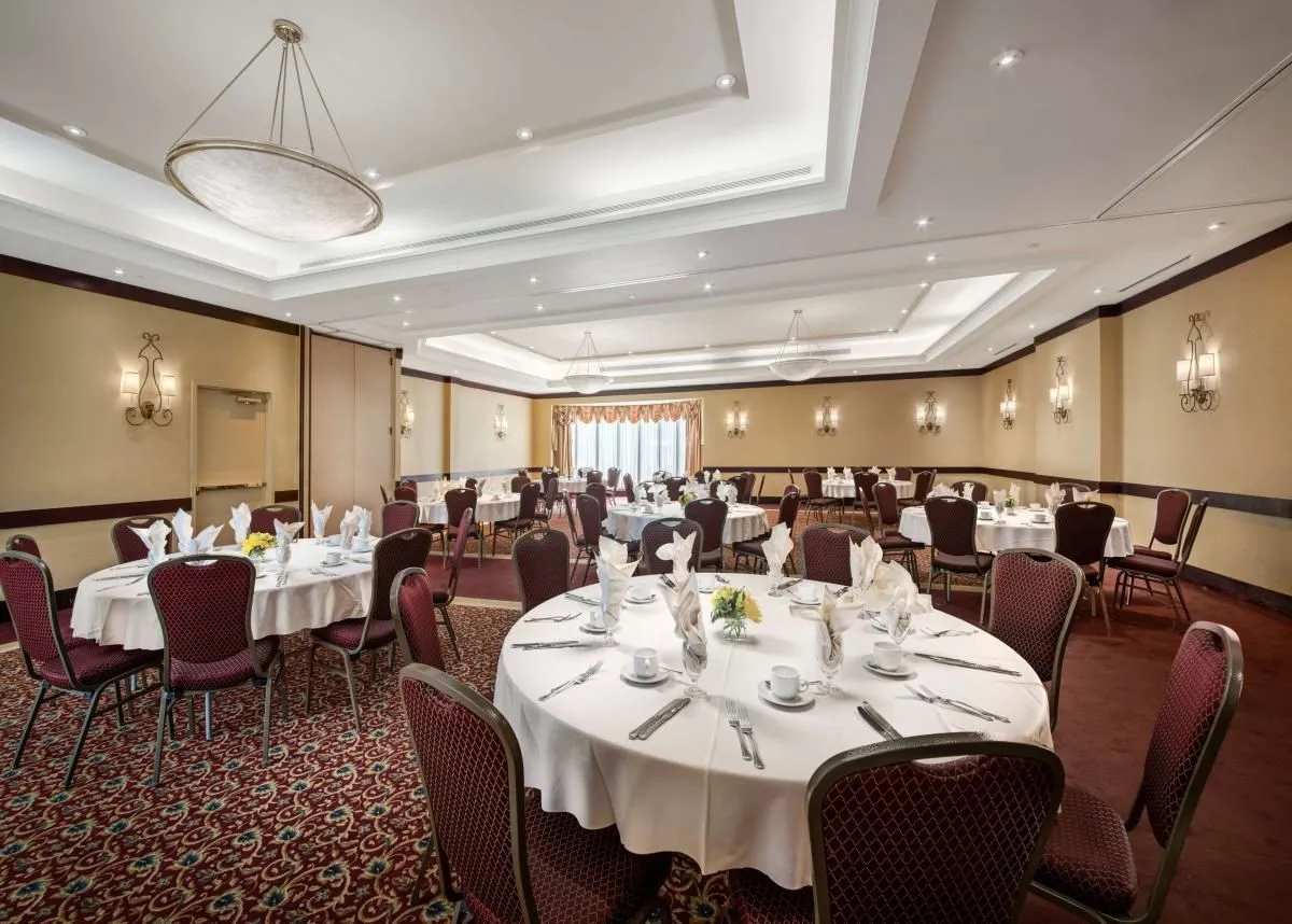 Business 1 image BEST WESTERN PLUS OTTAWA DOWNTOWN SUITES