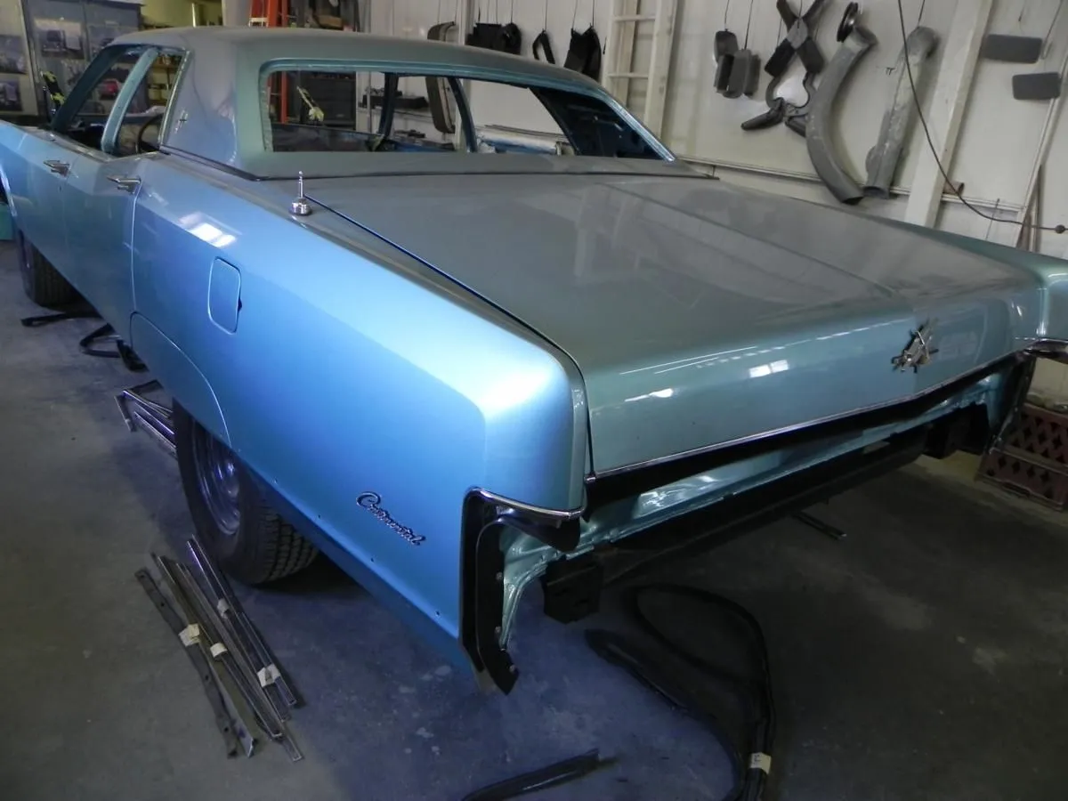 Business 17 image ICING ON THE CAR