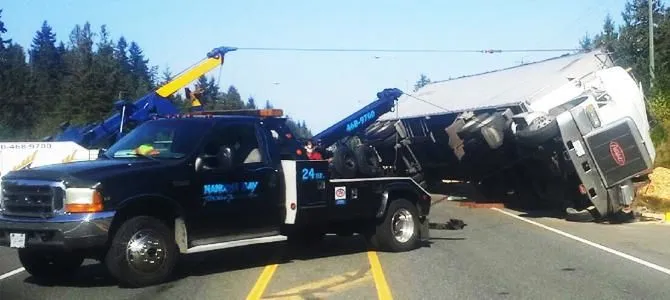 Business 4 image NANOOSE BAY TOWING & TRANSPORT