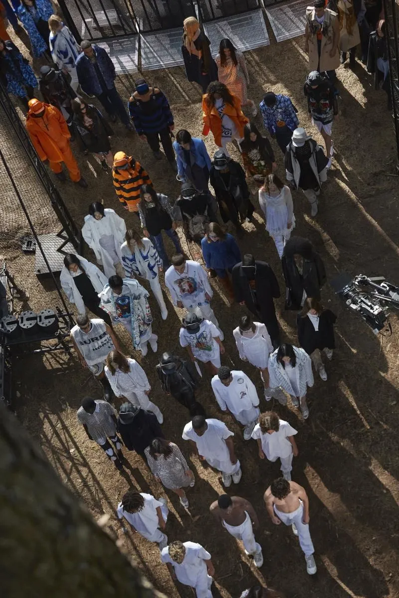 Business 34 image BURBERRY