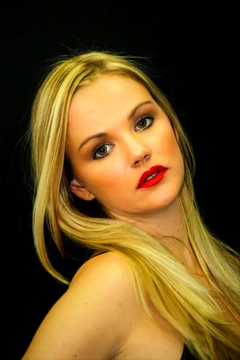 Business 12 image CONNOISSEUR HAIR STUDIO