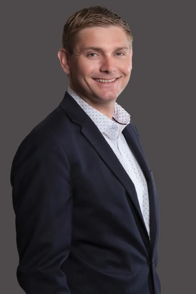 Business 4 image HENLEY & STRAUB LLP