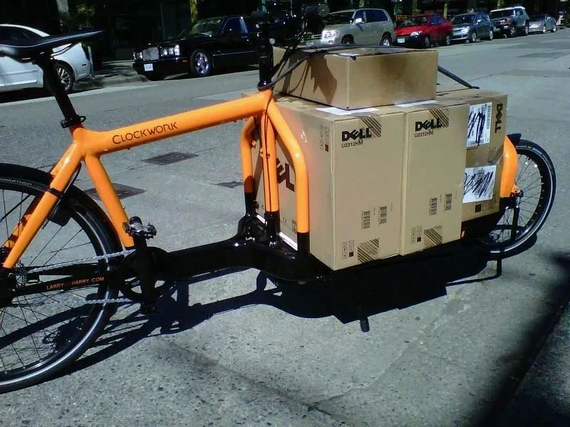 Business 2 image PHANTOM COURIERS