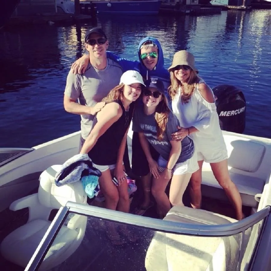 Entreprises 6 image COAL HARBOUR BOAT RENTALS