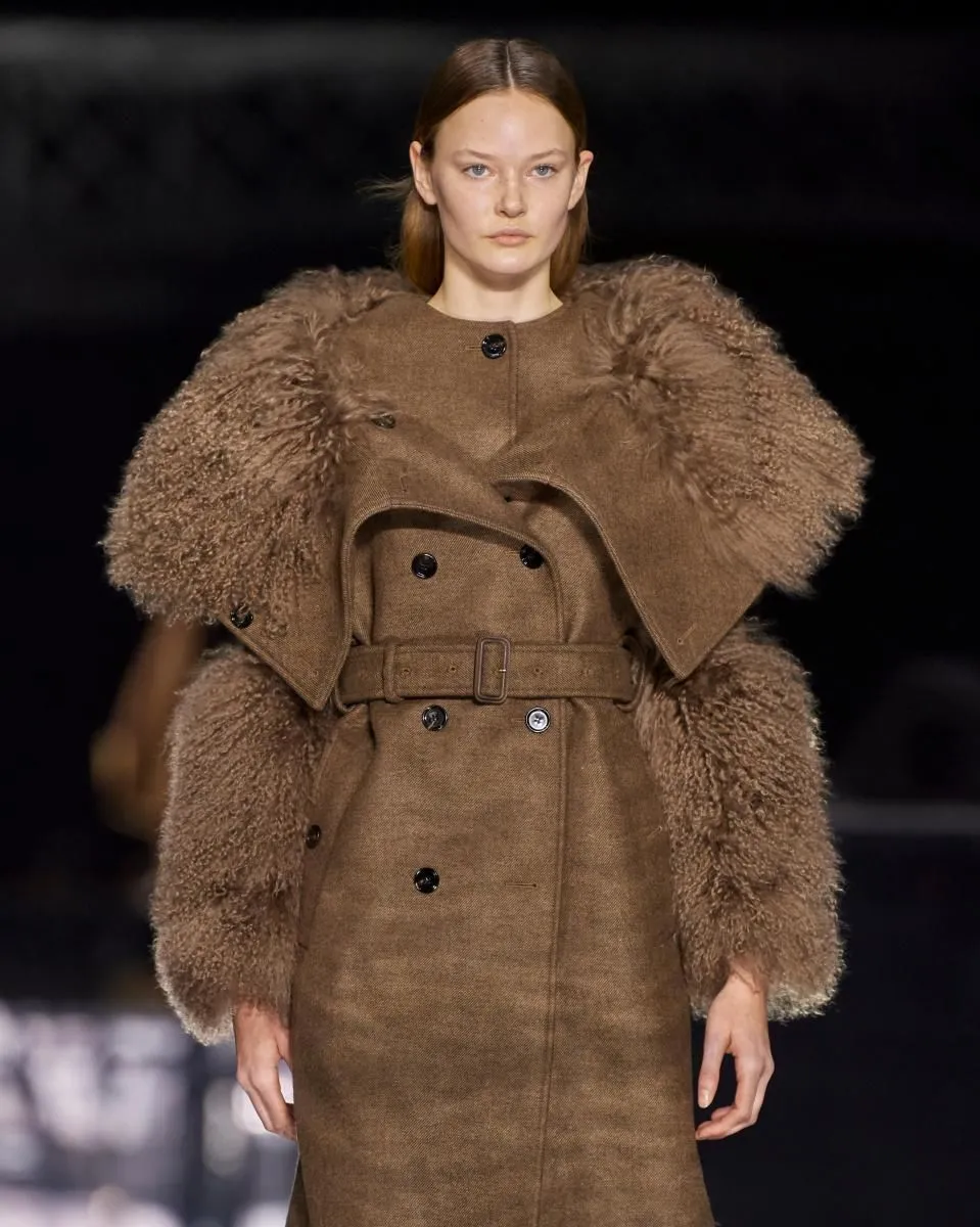 Business 33 image BURBERRY